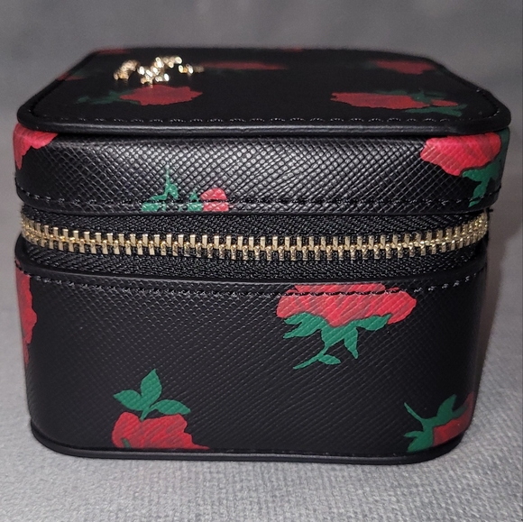 Kate Spade Jewelry Holder - Picture 14 of 15